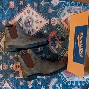 Rustic Brown Blundstones Mens 9 AUS